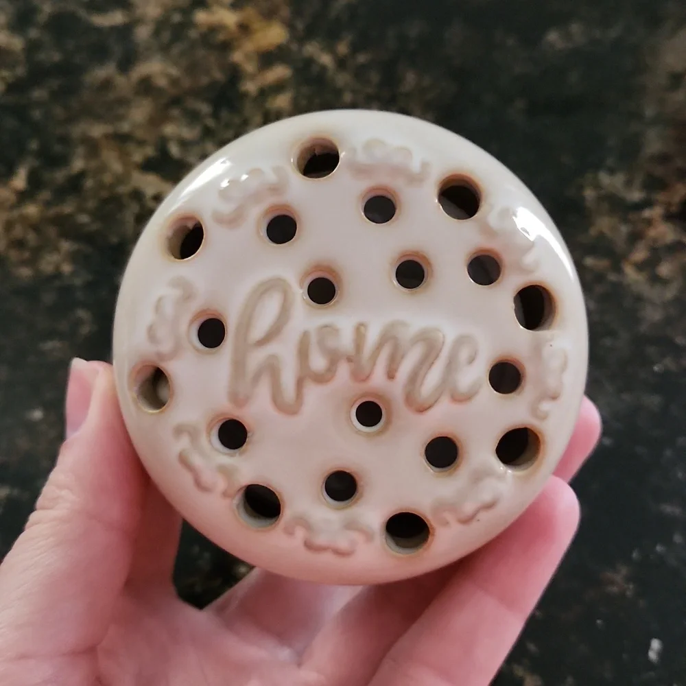Airomé Essential Oil Pluggable Diffuser
